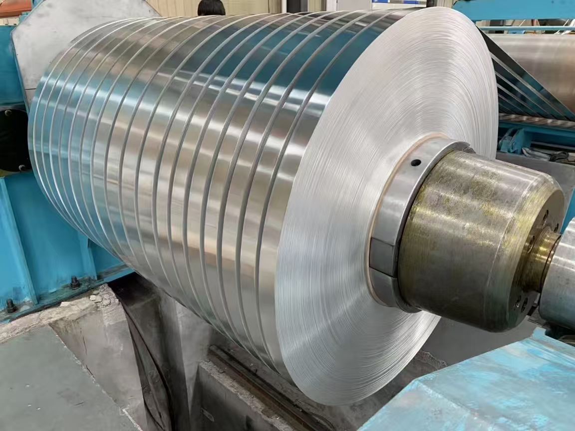 合金鋁卷帶分切卷.jpg